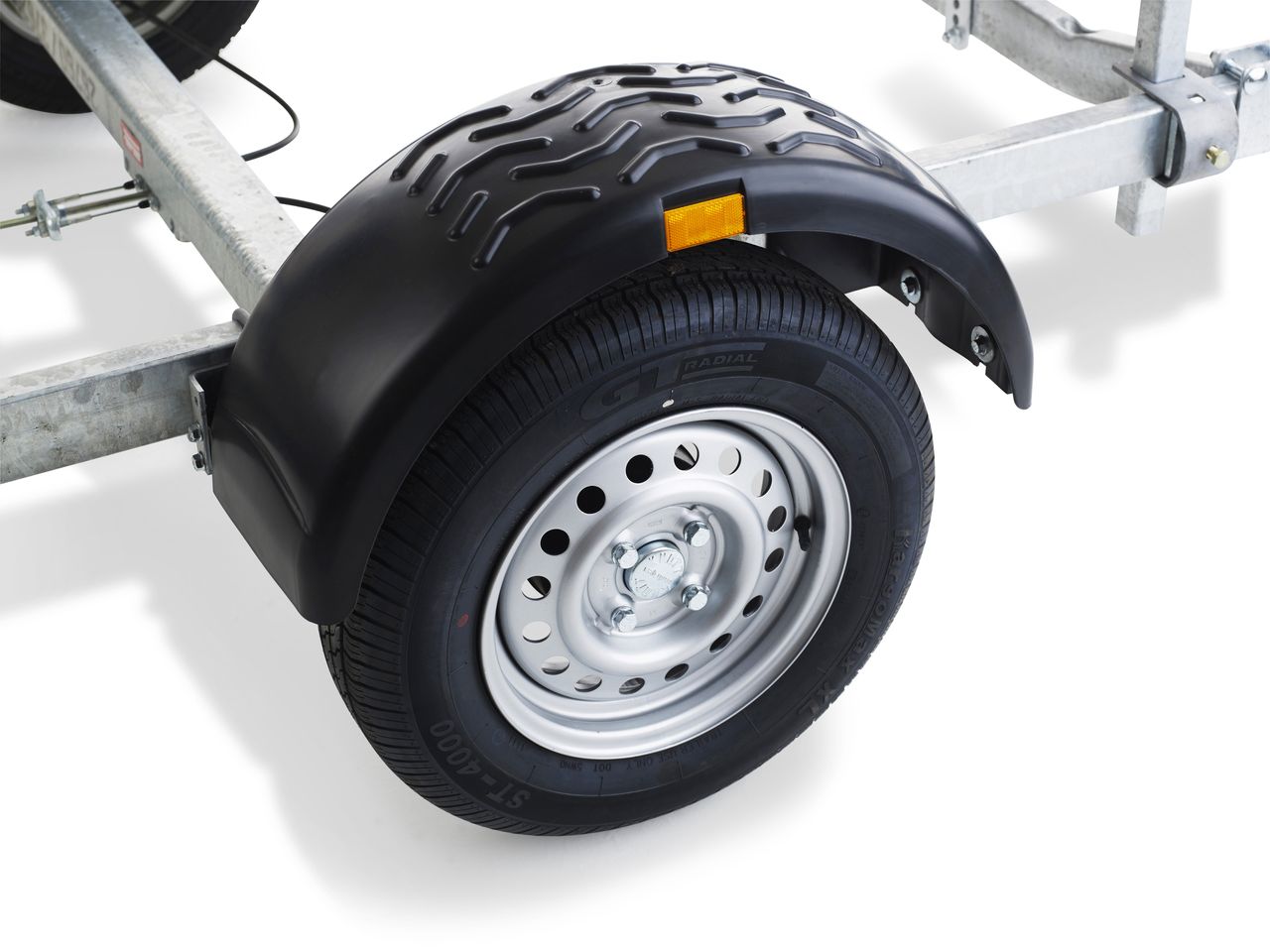 Blatník plast - lodné prívesy Brenderup Black Line - pravý